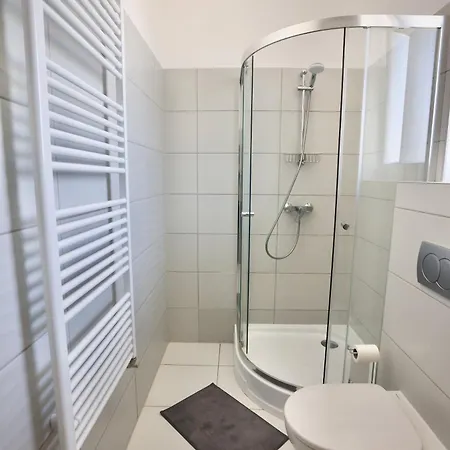 Strandkezilabda Koezpont A Velencei-tonal 3* Gárdony